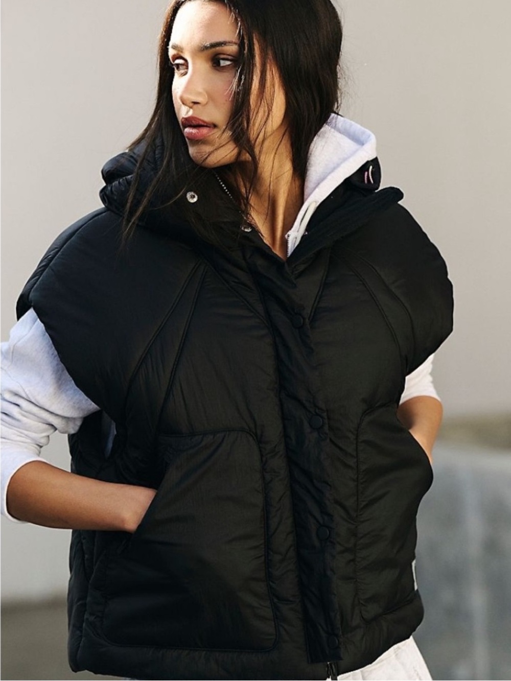 Free People Parker poncho w hood. Size L.